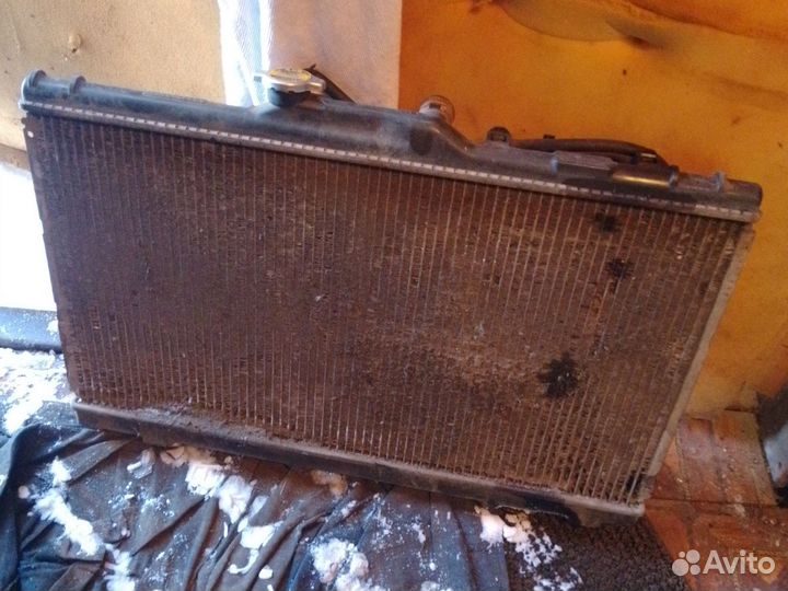 Радиатор с вентилятором toyota corolla е110