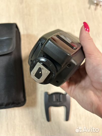 Вспышка камеры yongnuo 560 iii