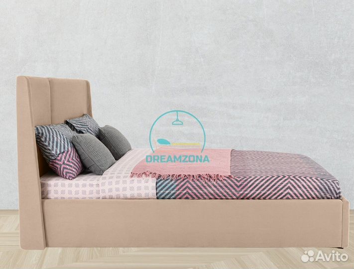 Кровать Мола с мягким изголовьем