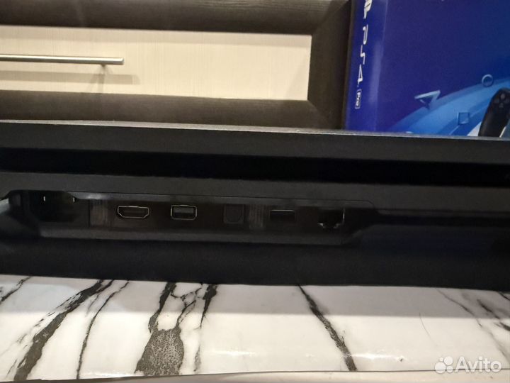 Sony playstation 4 pro 1tb 2 геймпада