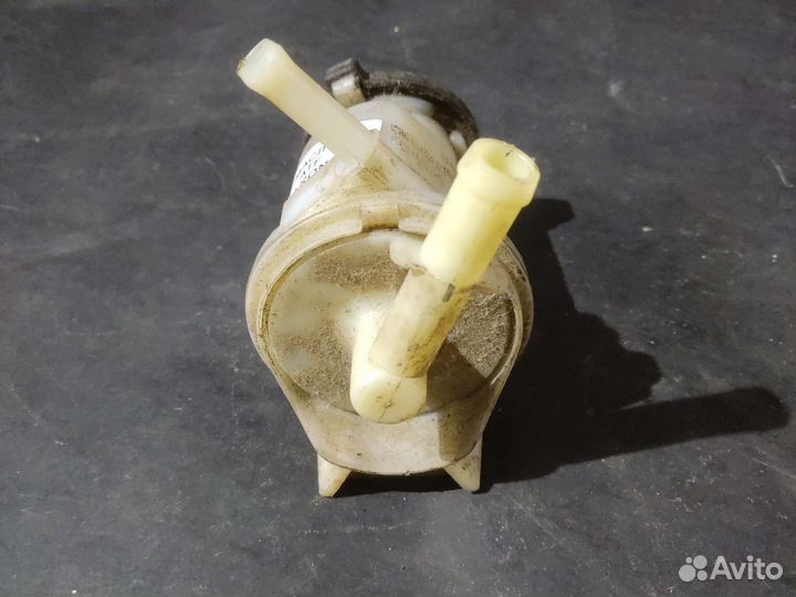 Бочок гура Geely Emgrand ec7