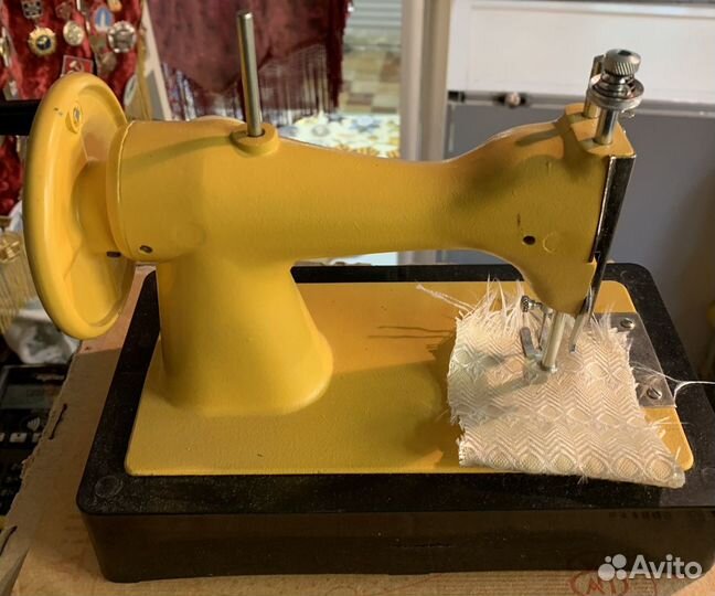 Детская швейная машинка. Новая В коробке