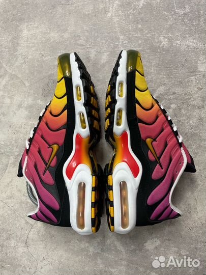 Nike Air Max Plus Yellow Pink Gradient Кроссовки