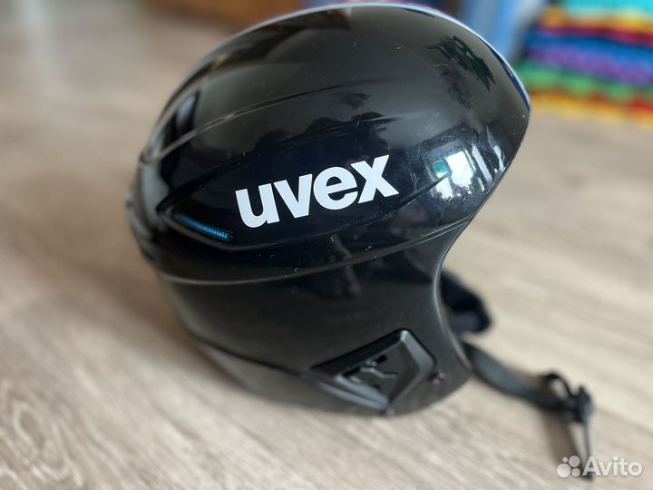 Шлем горнолыжный