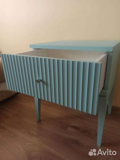 Тумба прикроватная