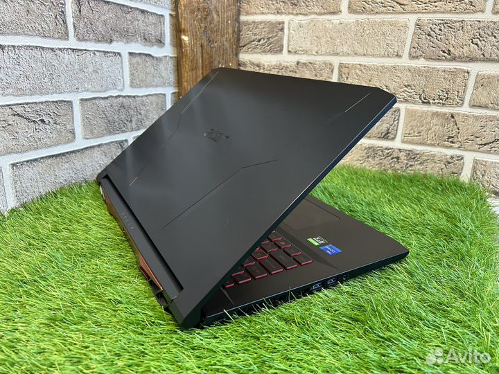 Игровой 17 Acer Nitro 5 i7-11800H/3050/16/SSD512GB