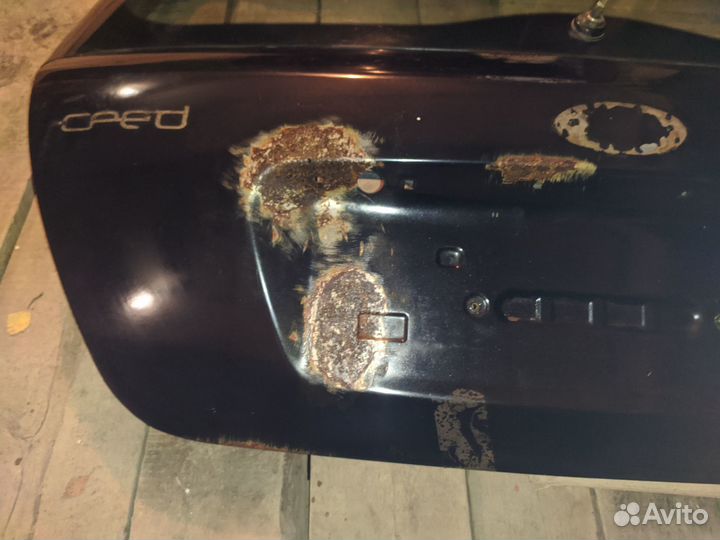 Kia ceed ED (07-12) крышка багажника