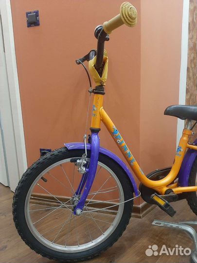 Детский немецкий велосипед Pinny. 18 колёса