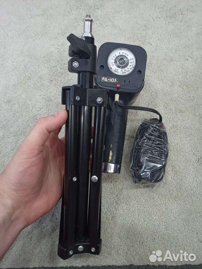 Фотовспышка Fil 105 и стойка, штатив 50 см