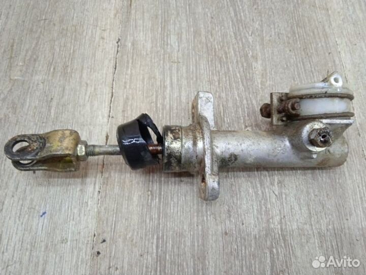 Цилиндр сцепления главный Volvo S40 VS16 B4204S