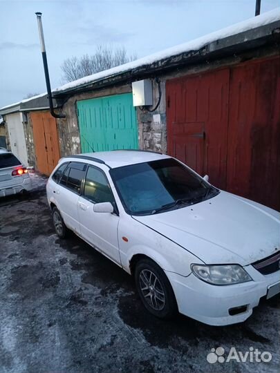 Mazda Familia 2.0 МТ, 2002, 200 000 км