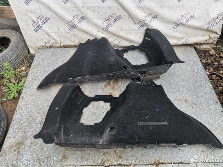 Обшивка багажника Renault Megane III (2008—2014)