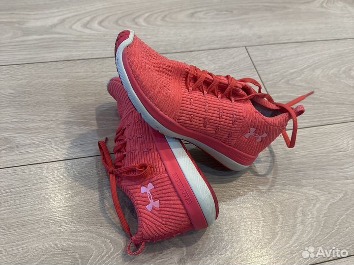 Кроссовки under armour