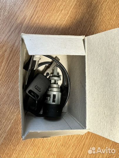 Личинка замка зажигания 4А1 905 855 С