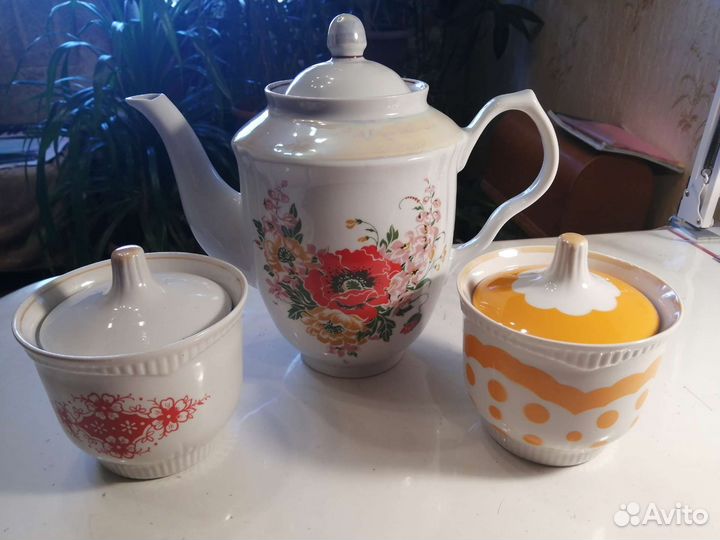 Чайники СССР, сахарницы, суповницы