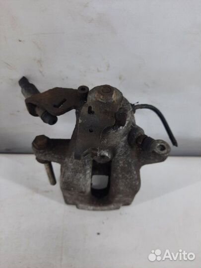 Суппорт тормозной задний правый Peugeot 308