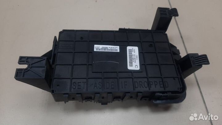 Блок предохранителей салонный Ford Edge