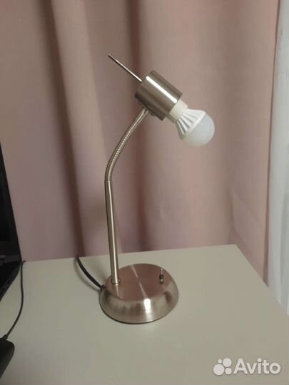 Лампа настольная