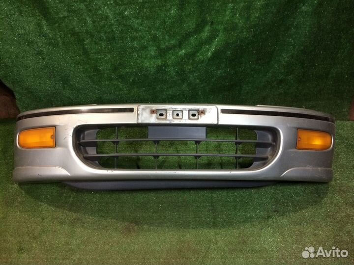 Бампер передний nissan Serena C23 Серебро царапины