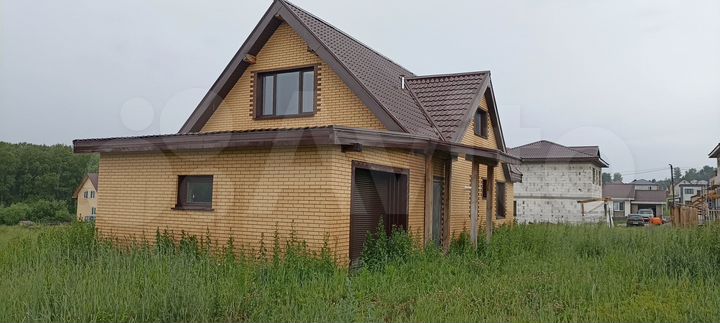 Коттедж 175 м² на участке 7 сот.