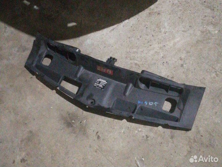 Накладка подкапотная мерседес Mercedes w204