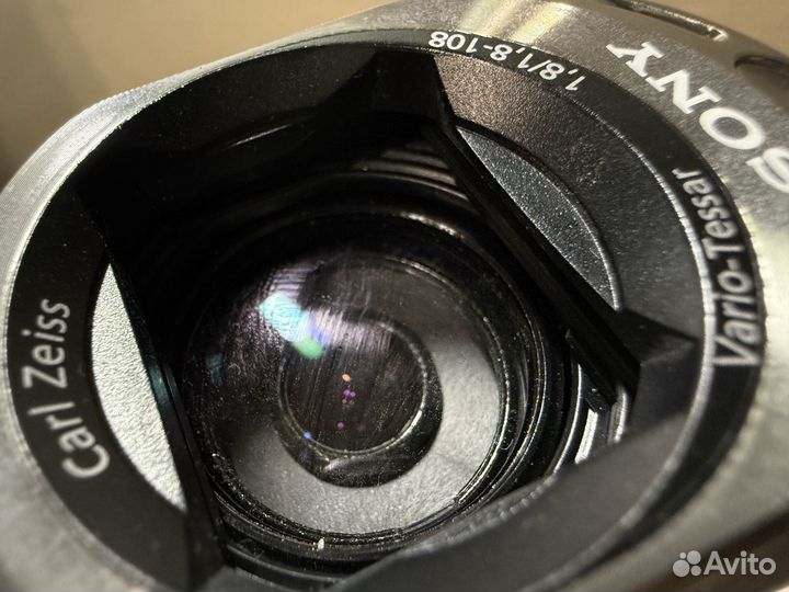 На ремонт Видеокамера Sony DCR-SX44E