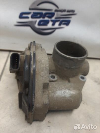 Дроссельная заслонка Ford Focus седан sida 2009