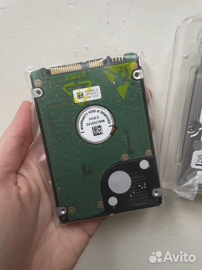 Жесткий диск Seagate Momentus 1 тб st1000lm024