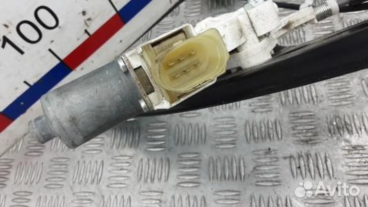 Стеклоподъемник передний левый BMW 3 E90/E91 (81Y0