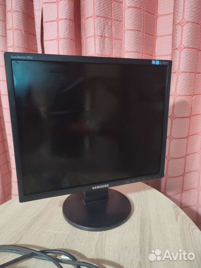 Монитор Samsung syncmaster 943n