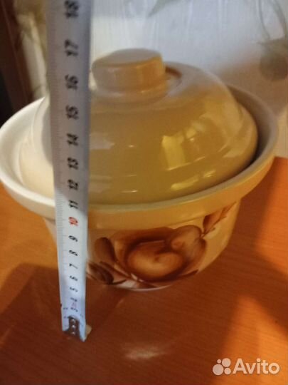 Чайник заварочный и сахарница