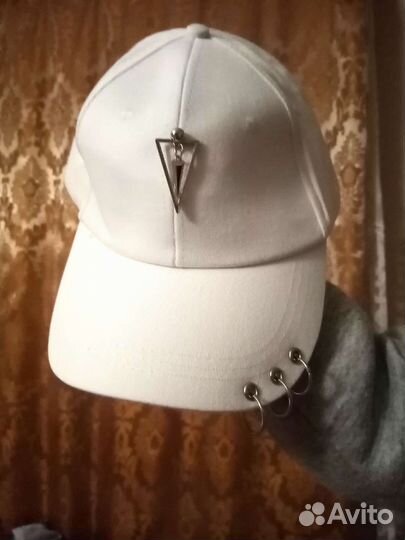 Бейсболка с кольцами. Новая. Р: 50-60