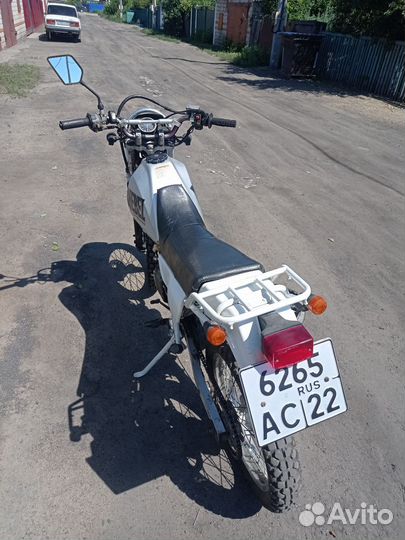 Мотоцикл Suzuki Djebel 200