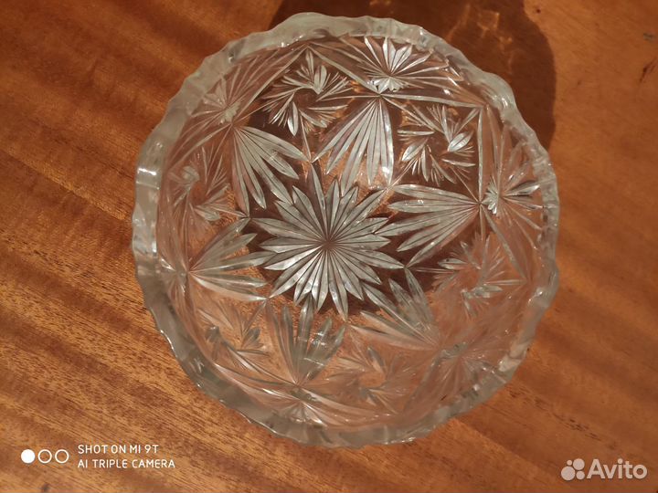 Хрустальная ваза