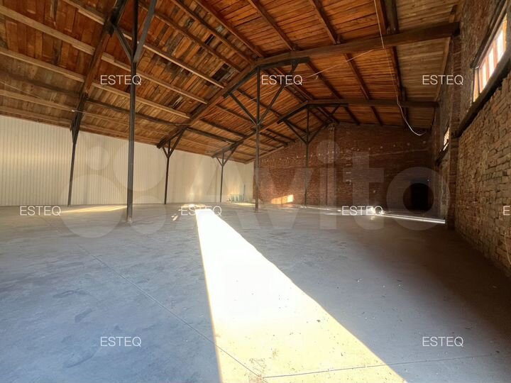 Склад, 740 м²