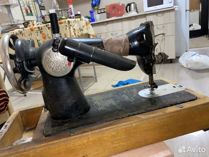 Швейная машина подольская