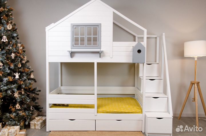 Детская двухярусная кровать домик
