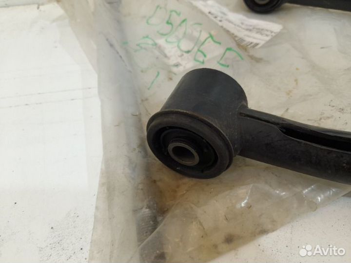 Рычаг передний левый Toyota Land Cruiser 150