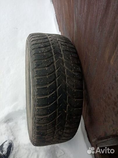 Bridgestone Ice Cruiser 5000 235/60 R16