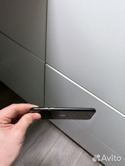 iPhone SE (2020), 128 ГБ