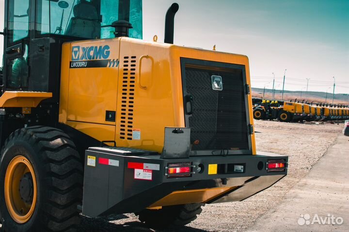 Фронтальный погрузчик XCMG LW330RU, 2023