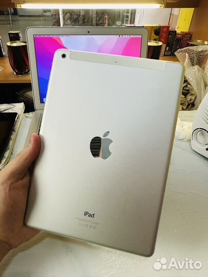 iPad Air 16 гб белый wifi