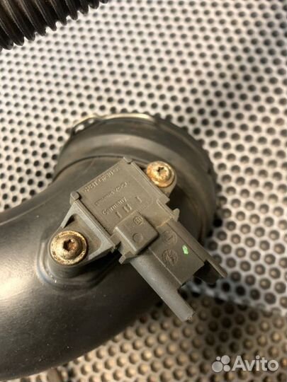 Патрубок интеркулера Bmw 335 Xi E92 N54 2007