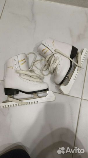 Коньки фигурные детские 30 и 32 размер