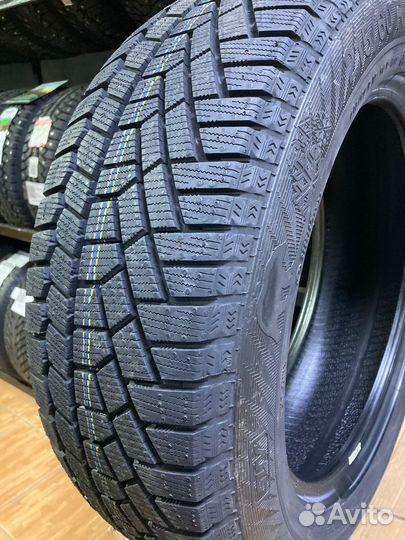 Gislaved Soft Frost 200 SUV 215/65 R16 102T