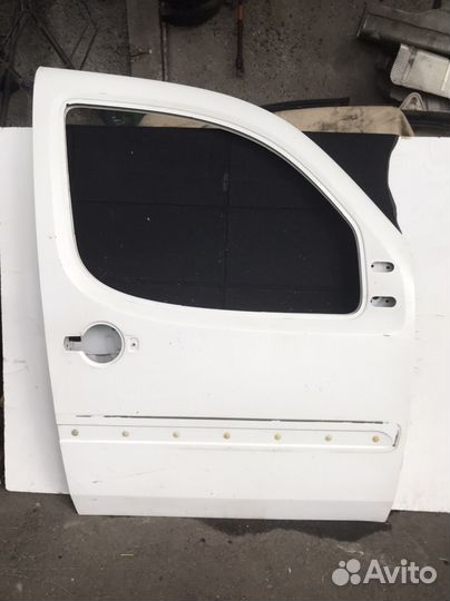 Дверь передняя правая Fiat Doblo