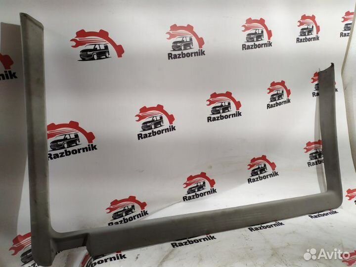 Обшивка боковой двери задняя левая Mercedes