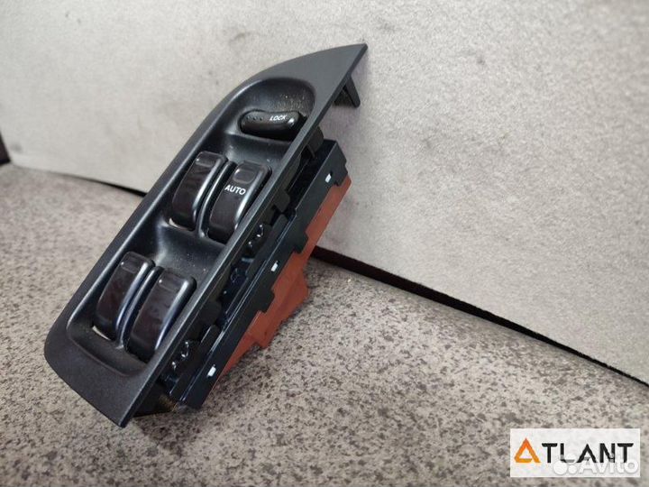 Пульт стеклоподъемника передняя правая subaru pleo