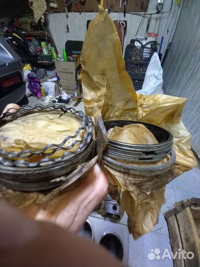 Новая поршневая Волга газ 24/2410/3102 СССР