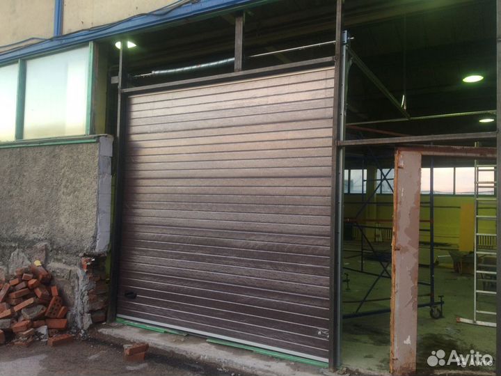 Секционные ворота